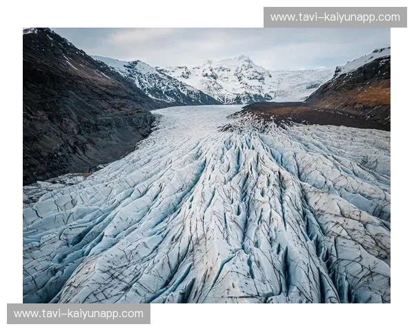 冰与火的碰撞：当北欧的寒风遇上阿尔卑斯山的微风——芬兰与列支敦士登的足球与文化奇缘